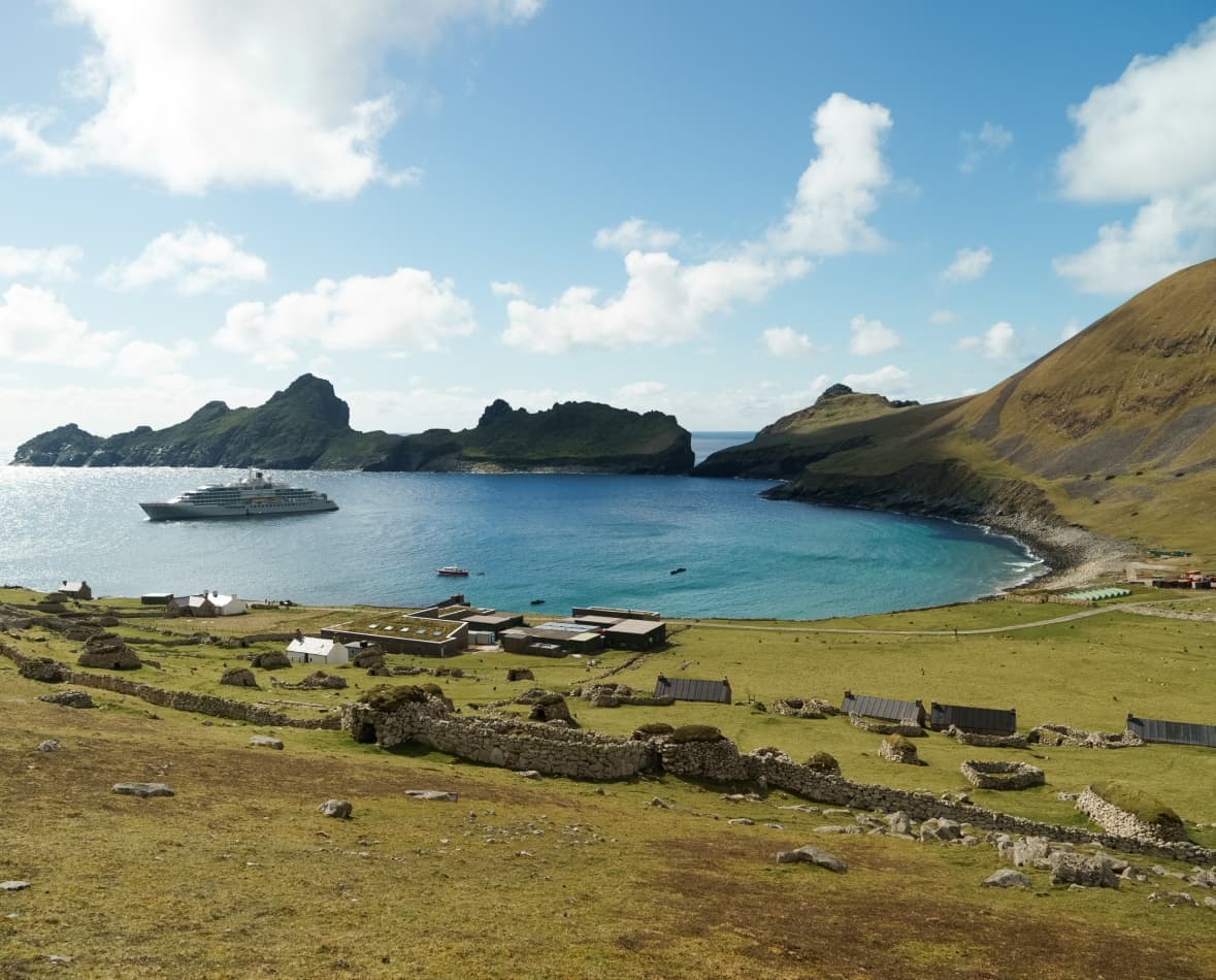 The British Isles landscape leading to the sea